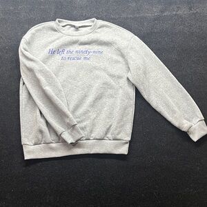 SHEIN Light Gray Crewneck Sweater with Blue Text